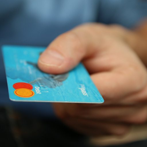 money-gb10924c3b_1920-768×512 (1)